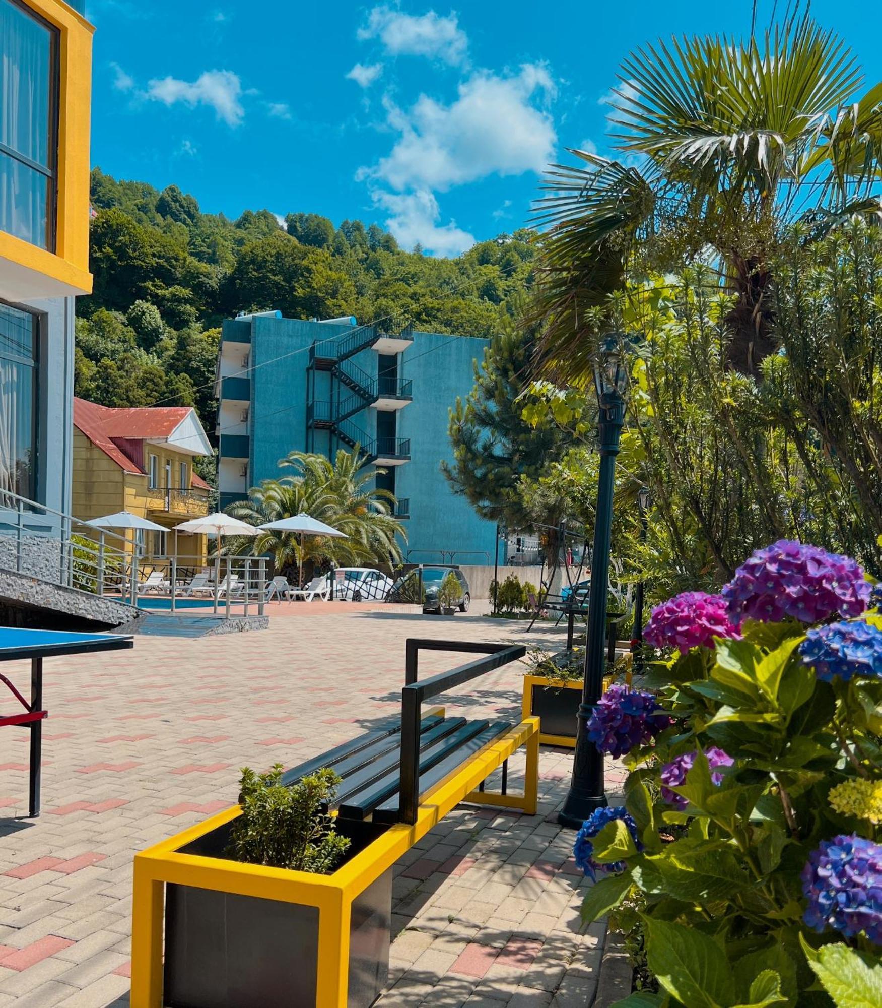 Casa Del Mar Hotel Kvariati Bagian luar foto